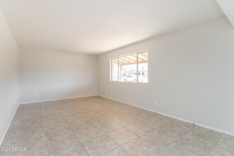 346 E La Mirada Dr in Phoenix, AZ - Building Photo - Building Photo