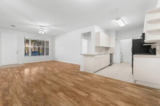 3565 Forest Hill Blvd in West Palm Beach, FL - Building Photo - Building Photo