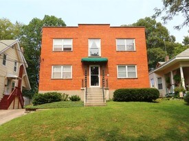 82 Hillsdale St in Cincinnati, OH - Building Photo
