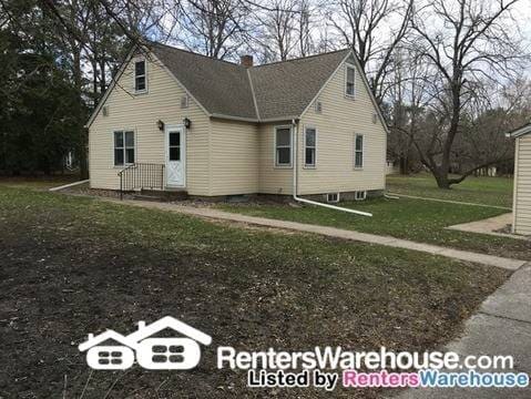 7033 Lakeview Dr in Circle Pines, MN - Building Photo - Building Photo