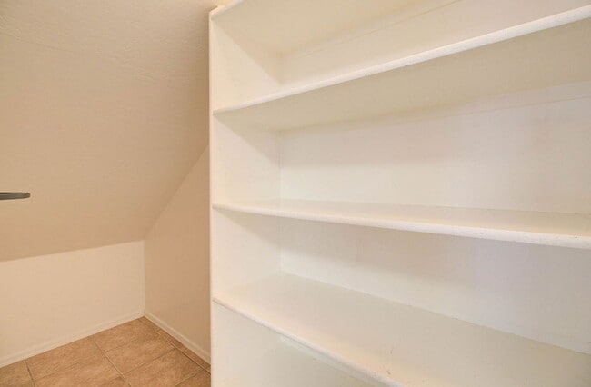 17762 W Hearn Rd in Surprise, AZ - Building Photo - Building Photo