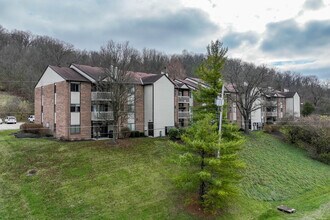 Woodland Hills of Southgate in Southgate, KY - Building Photo - Building Photo
