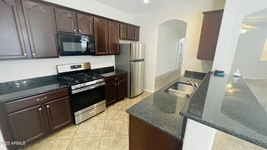 42455 W Santa Fe St in Maricopa, AZ - Building Photo - Building Photo
