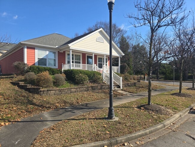 574 S Bull St in Columbia, SC - Building Photo - Building Photo