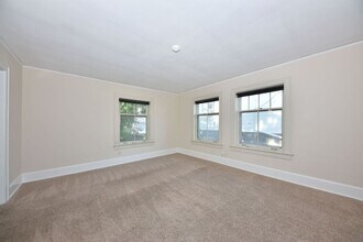 1503 Mower Ct in Wauwatosa, WI - Building Photo - Building Photo