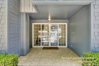 403 Harriet Ln in West Sacramento, CA - Building Photo - Building Photo