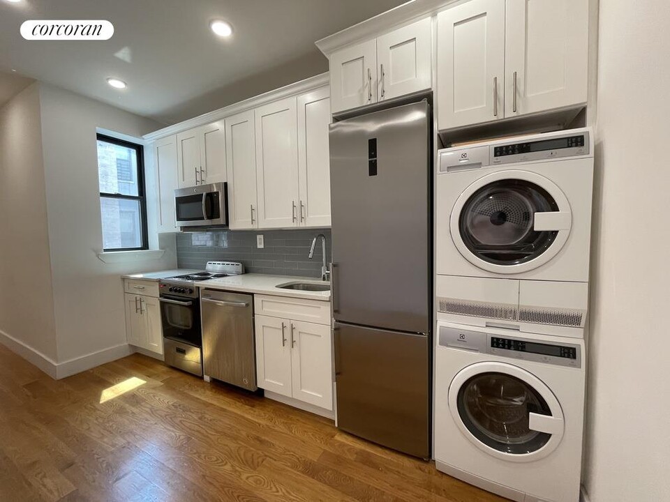 102 W 138th St-Unit -5BB in New York, NY - Building Photo