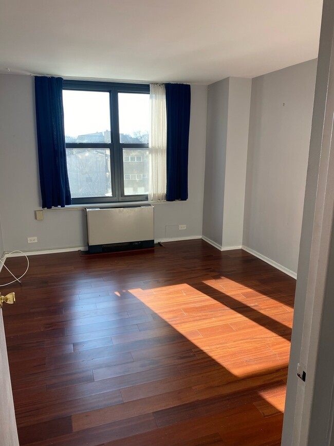 3430 N Lake Shore Dr in Chicago, IL - Building Photo - Building Photo