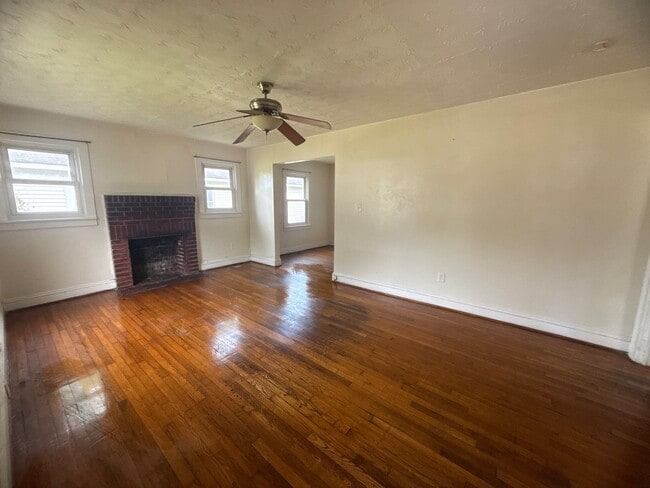 property at 521 Edwards St