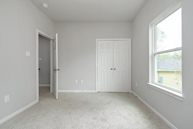 property at 1043 Marcolin