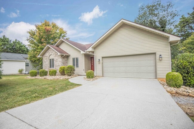 property at 106 Oohleeno Way