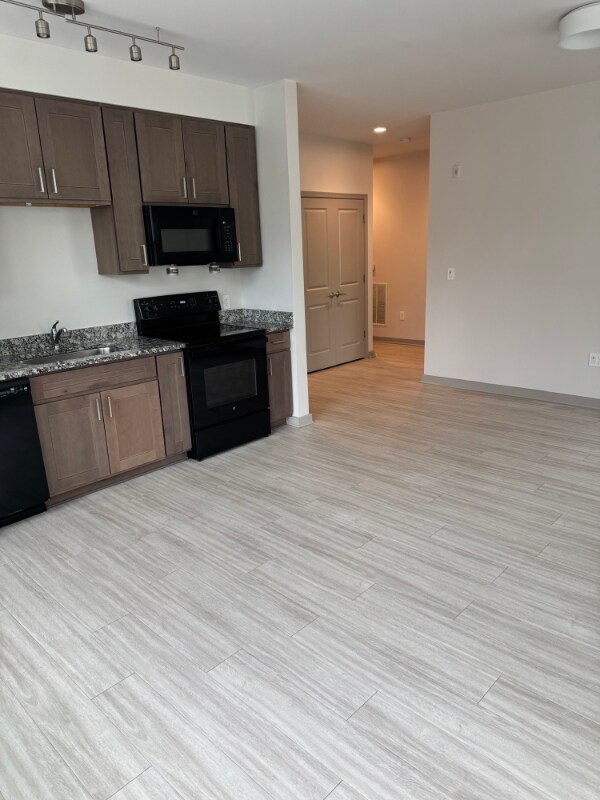 2317 Huntington Ave in Alexandria, VA - Building Photo - Building Photo