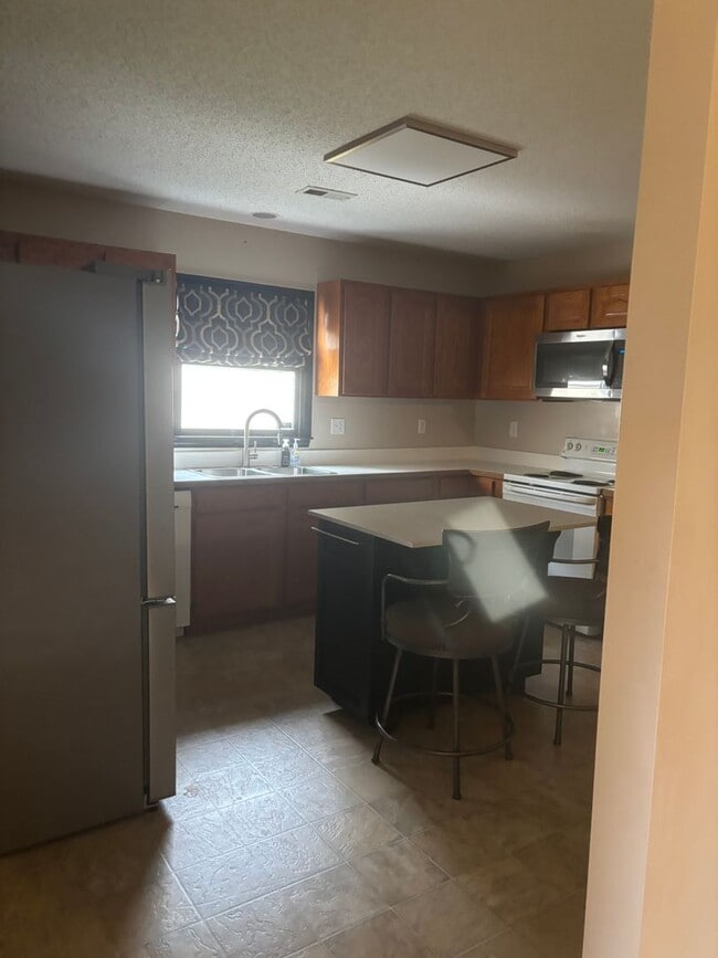 209 Hidden Creek Cir in Salisbury, NC - Building Photo - Building Photo