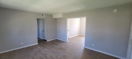 128 Cherry Parke in Cherry Hill, NJ - Building Photo - Building Photo