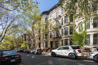 947 President St in Brooklyn, NY - Building Photo - Building Photo