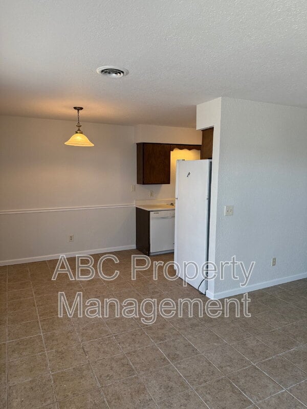 1226 W Bishop Dr in Rogers, AR - Building Photo - Building Photo