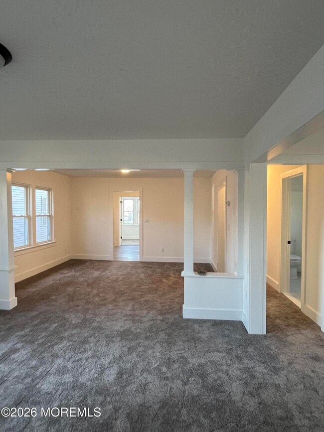 17 Ward Ln in Rumson, NJ - Building Photo - Building Photo