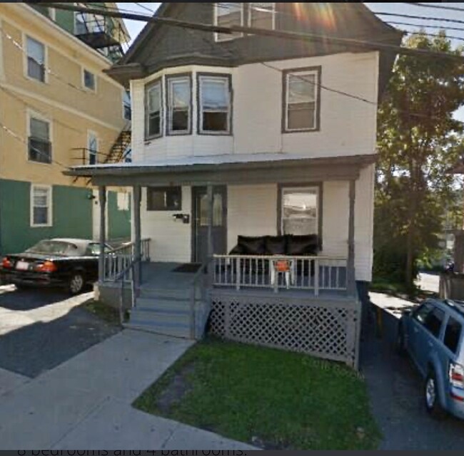 127 Catherine St, Unit 1 in Ithaca, NY - Foto de edificio - Building Photo