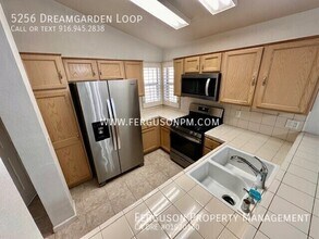 5256 Dreamgarden Loop in Roseville, CA - Building Photo - Building Photo