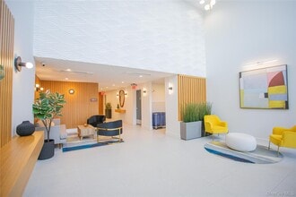 230 W Broadway in Long Beach, NY - Building Photo - Building Photo