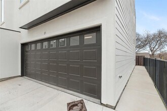 1417 Kramer Ln in Austin, TX - Building Photo - Building Photo