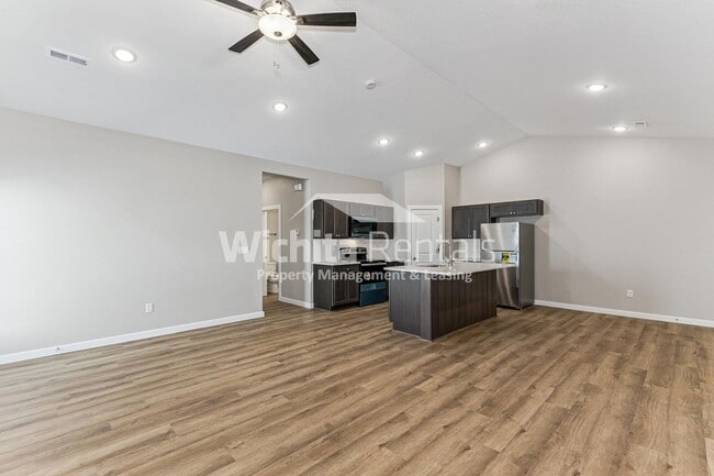 622 Briarbrook in Wichita, KS - Building Photo - Building Photo