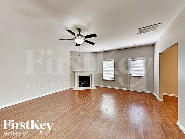 15535 Lakepoint Forest Dr in Charlotte, NC - Building Photo - Building Photo