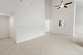 1915 Westminster Cir in Vero Beach, FL - Building Photo - Building Photo