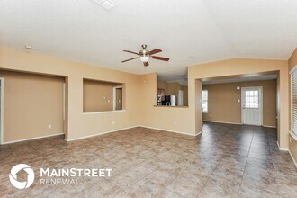 7928 Hidden Brook Dr in Fort Worth, TX - Foto de edificio - Building Photo