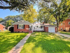 5 Paddock Dr in Newport News, VA - Building Photo - Building Photo