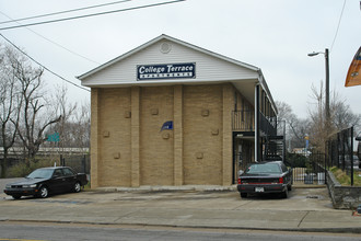 1826 Jefferson St in Nashville, TN - Building Photo - Building Photo