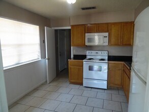 8030 Arcadia Ln, Unit 8030 ARCADIA LANE in New Orleans, LA - Building Photo - Building Photo