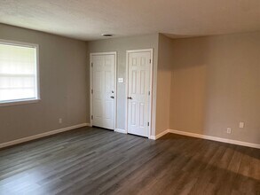 823 Rushmeade Rd, Unit R in Jackson, TN - Building Photo - Building Photo