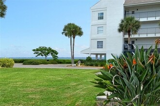 4780 Gulf of Mexico Dr in Longboat Key, FL - Building Photo - Building Photo