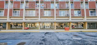 1425 4th St SW, Unit A501 in Washington, DC - Building Photo