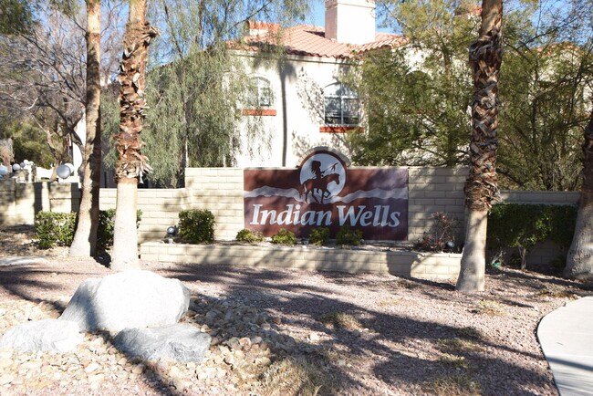 525 Indian Princess Dr in Las Vegas, NV - Building Photo - Building Photo