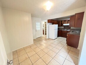 1732 Gulick Ave in Honolulu, HI - Building Photo - Building Photo