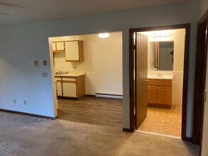 1949 Western Ave-Unit -603 in Albany, NY - Building Photo - Building Photo