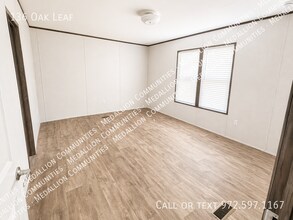 136 Oak Leaf in College Station, TX - Building Photo - Building Photo