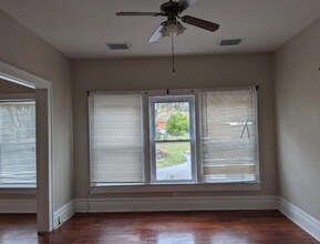 1008 Lake Ave in Haines City, FL - Foto de edificio - Building Photo