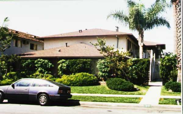 319 N Prospero Dr in Covina, CA - Building Photo - Building Photo