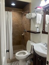 832 Touro St in New Orleans, LA - Building Photo - Building Photo