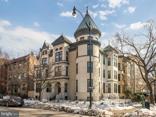 property at 1634 S St NW