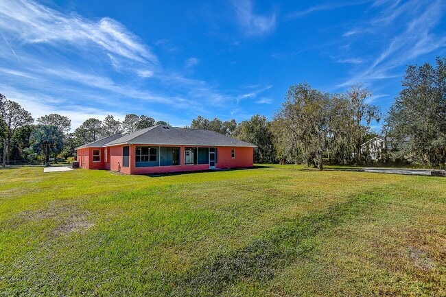 3545 Haystack Rd in Zephyrhills, FL - Building Photo - Building Photo