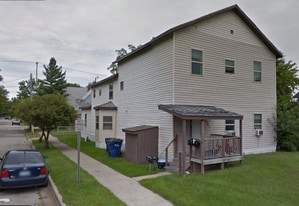 901 Marquette St, Unit 4 in Bay City, MI - Building Photo