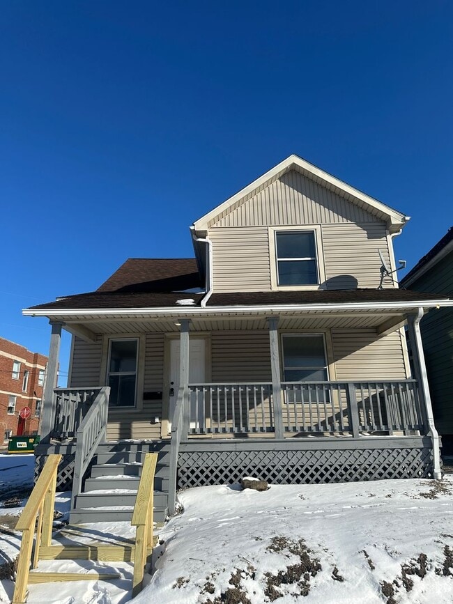 property at 239 7th St NW