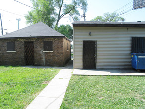 4537 W Congress Pkwy in Chicago, IL - Building Photo - Building Photo