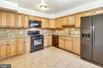 11834 Goya Dr in Potomac, MD - Building Photo - Building Photo