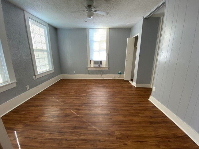 3114 Avenue M 1/2 in Galveston, TX - Building Photo - Building Photo