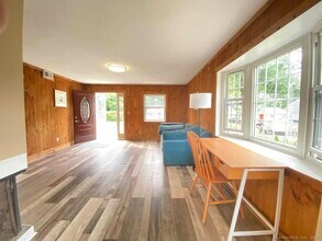 28 Grove Pl in Danbury, CT - Building Photo - Building Photo